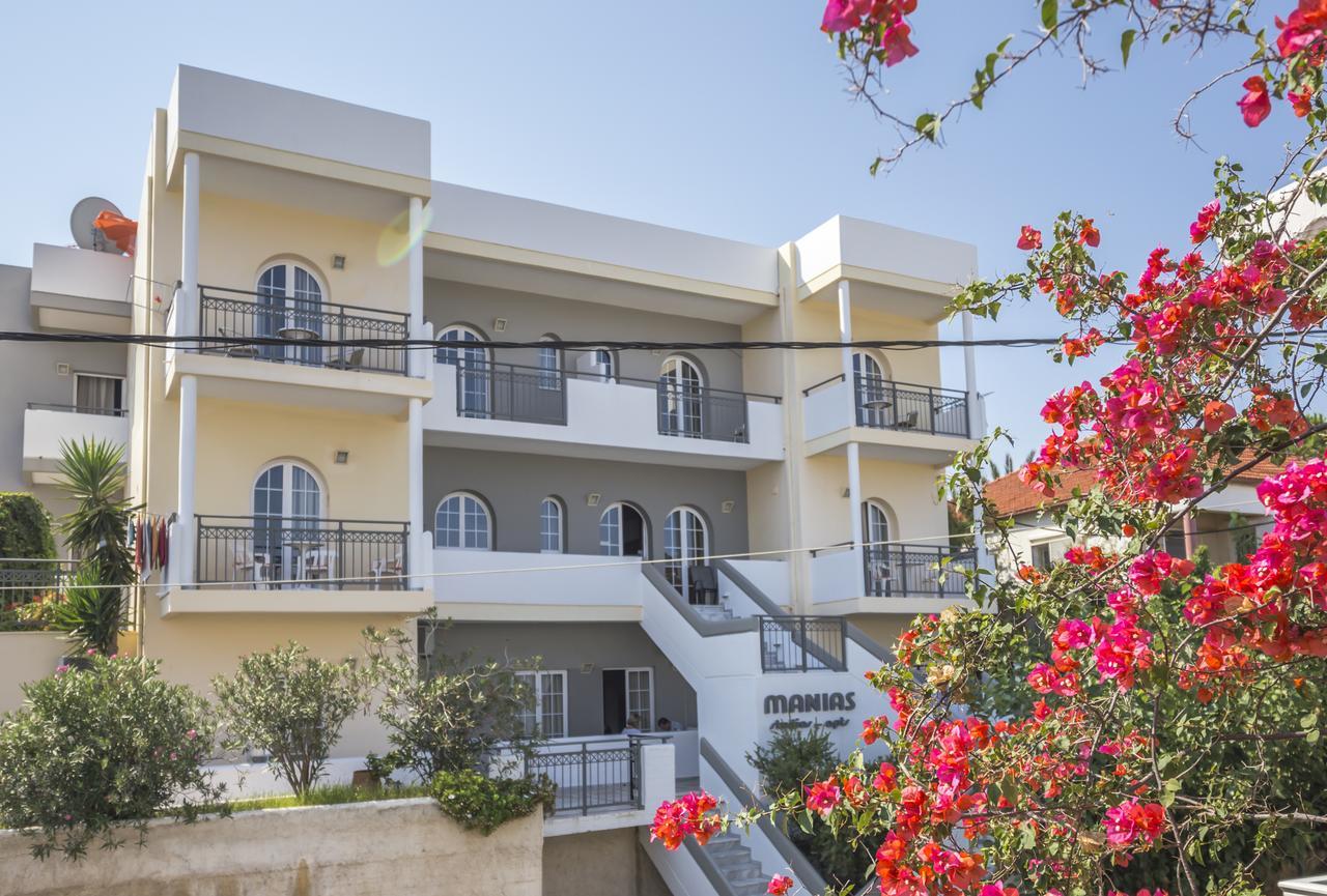 Manias Hotel Apartments Agia Marina  Exterior photo